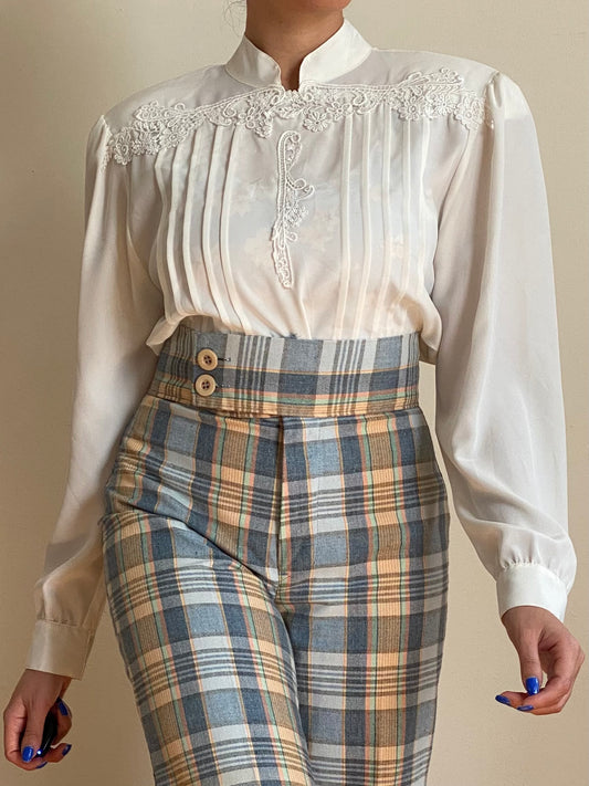80'S White Pleated Lace Mandarin Collar Blouse (S-M)